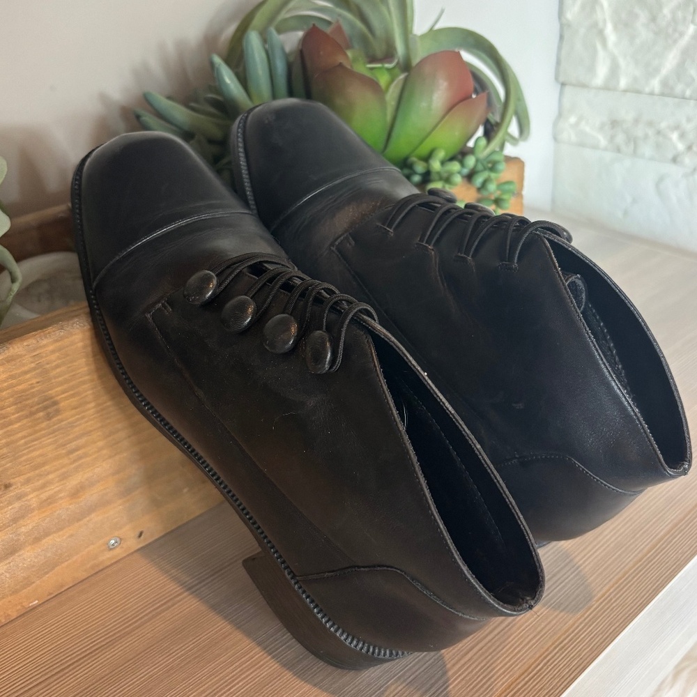 Black Granny Button Ankle Boots  Leather Uppers. (9) Like New